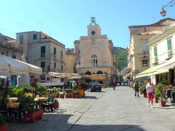 Vittorio Veneto Apartment Tropea Exterior foto